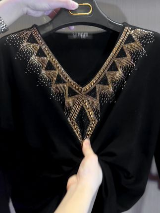Ideales Geschenk - Hochwertiges Winter-T-Shirt aus Kunstvelours mit Strasssteinen, warm und modisch.