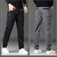 Ideales Geschenk - Lässige Stretch-Hose mit geradem Bein und großen Taschen für Männer